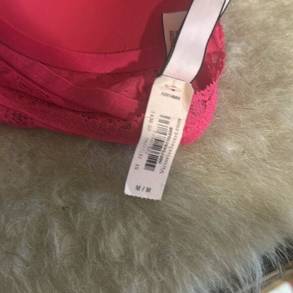 Victoria’s Secret bralette M (5025C)
NWT - Picture 7 of 7